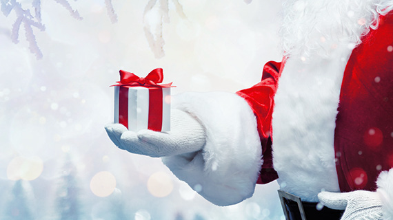 Graphic Weignachtsmann arm holds a small gift